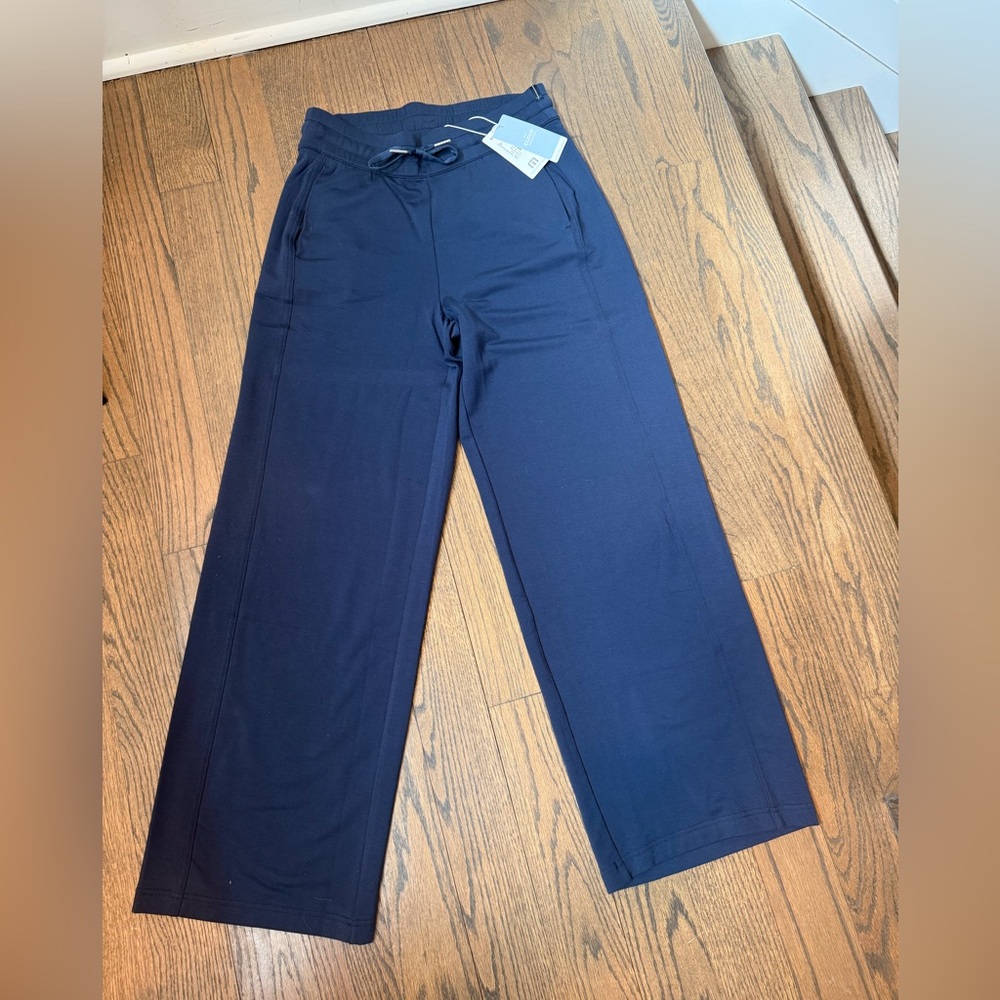 NWT Sz S Travis Mathew Navy Cloud Terry Wide-Leg Jogger Pants - Lightweight - Picture 2 of 5